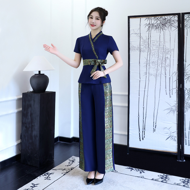 Spa And Wellness Center - Thais Wellnesscentrum Dames Spa Voetmassagetechnicus Werkuniform